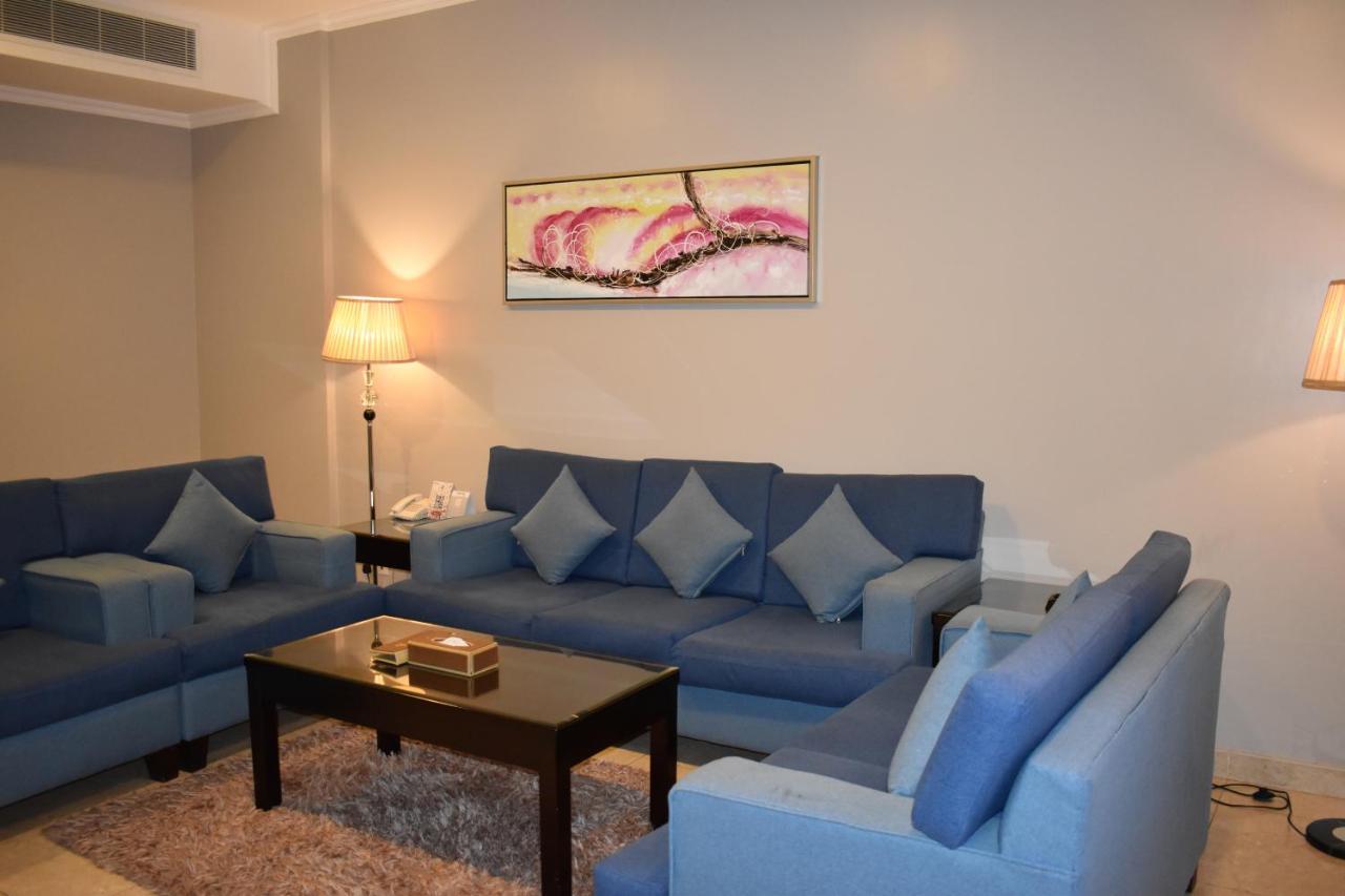One To One Aparthotel Al-Khobar Eksteriør bilde