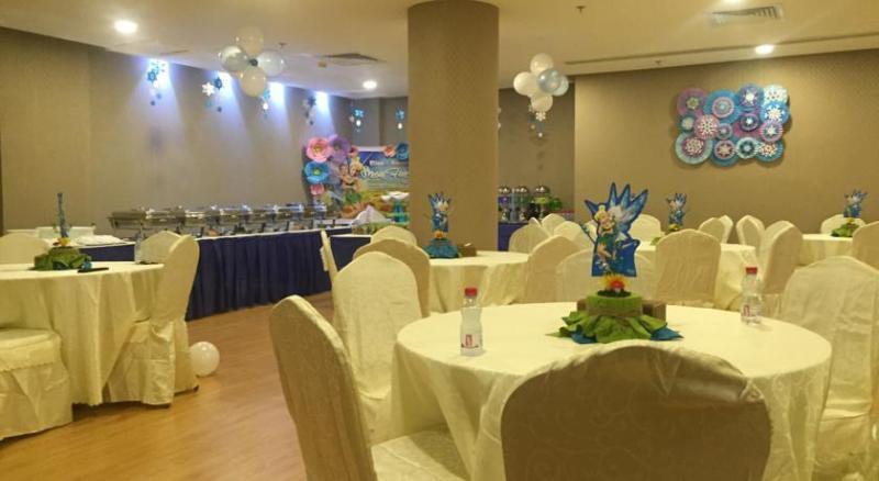 One To One Aparthotel Al-Khobar Eksteriør bilde